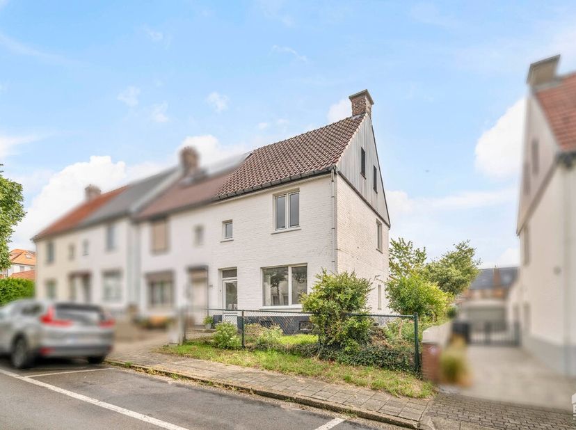Huis te koop in Vijverstraat 8,
                    3600 Genk
