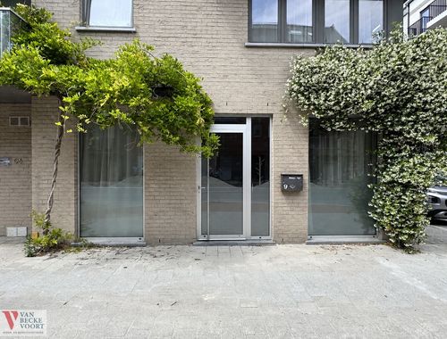                                         Rez-de-chaussée commercial à vendre à Oostende, € 319.000
