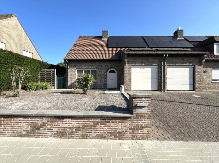 Maison à louer
                    à 8830 Hooglede