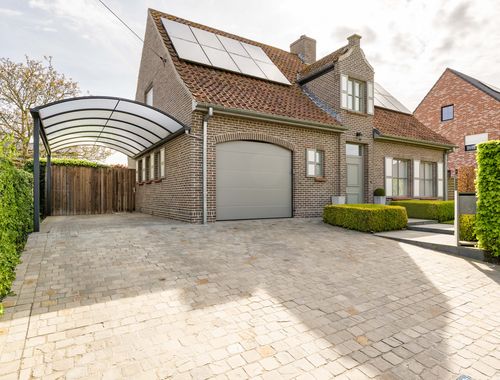                                         Maison à vendre à Meulebeke, € 525.000
