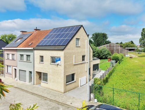                                         Woning te koop in Erembodegem, € 550.000
