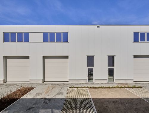                                         Bâtiment d’entreprise à vendre à Genk, € 299.000
