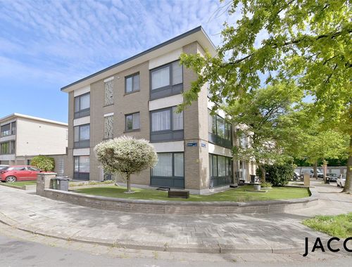                                         Appartement à vendre à Mortsel, € 295.000
