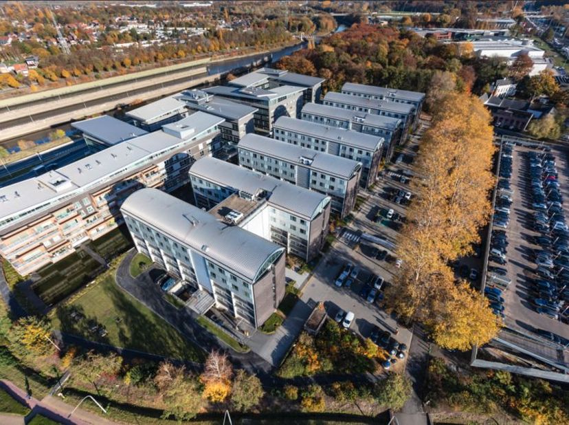 Bedrijfsvastgoed te huur in Guldensporenpark 2,
                    9820 Merelbeke