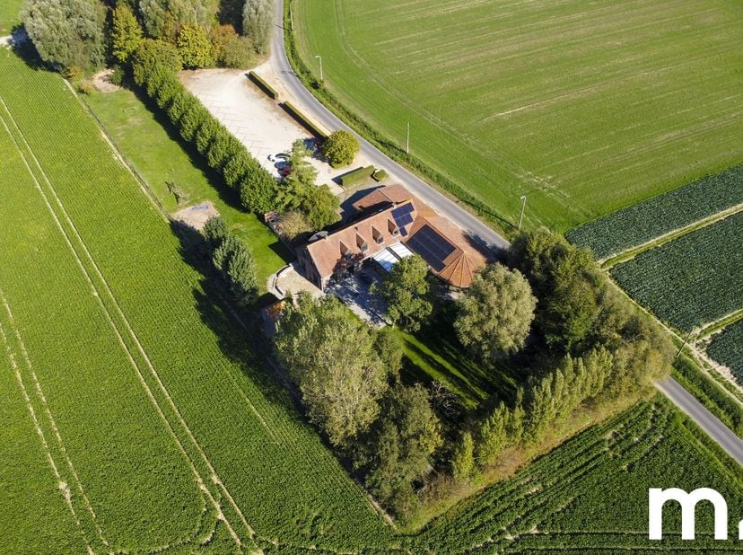 Huis te koop in Oude Beselarestraat 311,
                    8940 Wervik