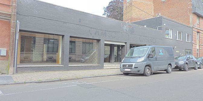 Bedrijfsvastgoed te huur in Rue Astrid 3, 7600 Péruwelz