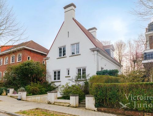                                         Villa te huur in Ukkel, € 3.300
