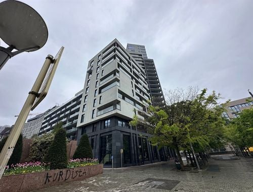                                         Appartement à louer à Etterbeek, € 1.700

