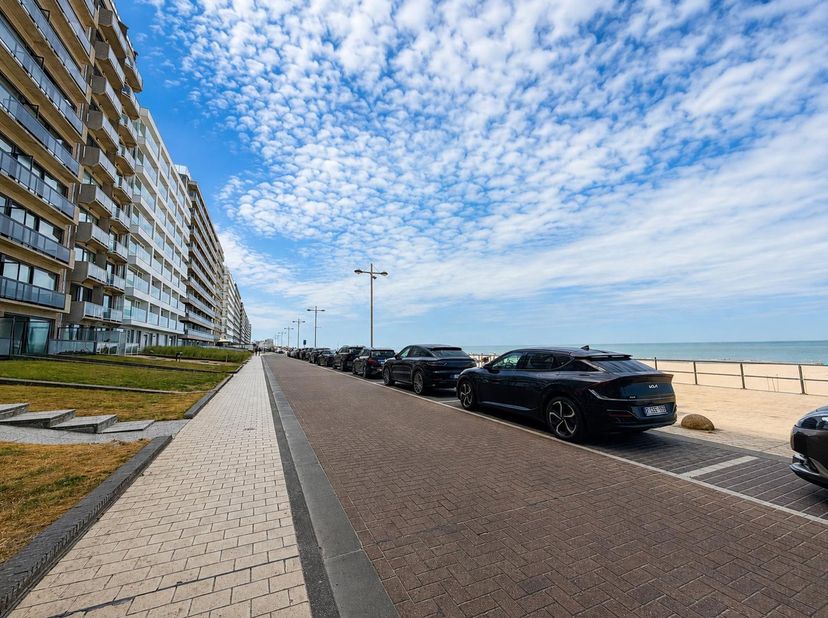 Appartement te koop in Zeedijk 262 bus 703,
                    8430 Middelkerke