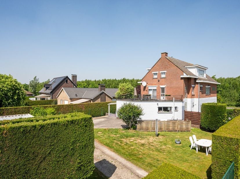 Bedrijfsvastgoed te koop in Polderdreef 123,
                    9840 De Pinte