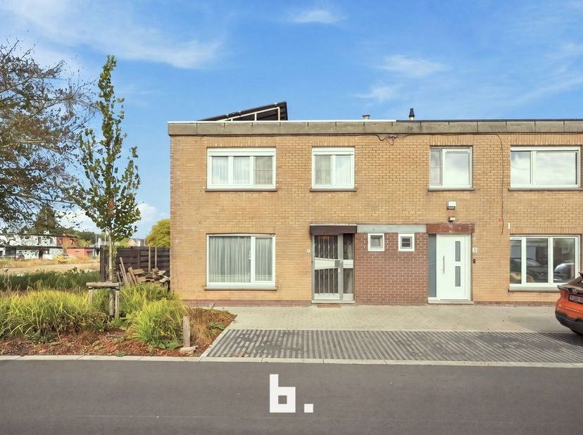 Huis te koop in Diswegel 1,
                    8800 Roeselare