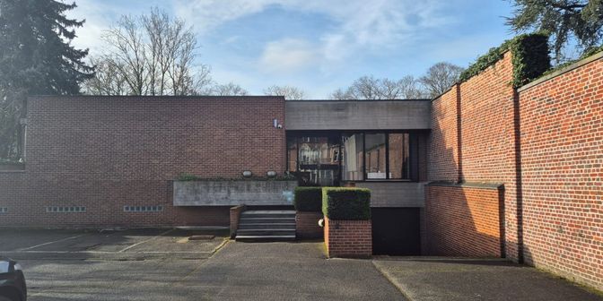 Bedrijfsvastgoed te huur in Minister Liebaertlaan 15, 8500 Kortrijk