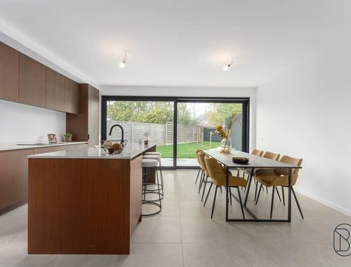                                         Woning te koop in Ooigem, € 466.587
