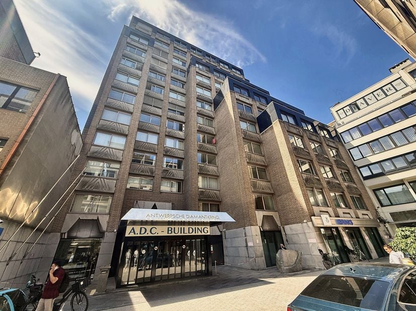 Bedrijfsvastgoed te koop in Hoveniersstraat 2,
                    2018 Antwerpen