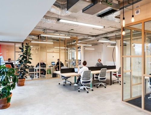                                         Bâtiment d’entreprise à louer à Zaventem, € 10.900
