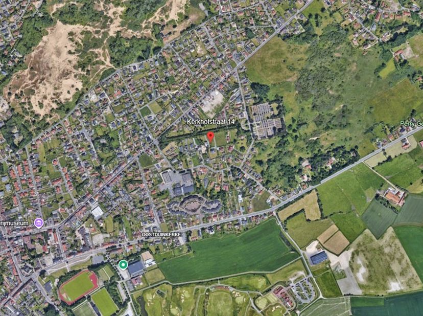 In Oostduinkerke, ligt dit ruime en goed gelegen perceel bouwgrond van 1064 m². Dit perceel biedt de mogelijkheid om een open bebouwing te realiseren.