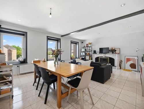                                         Duplex te koop in Waanrode, € 275.000
