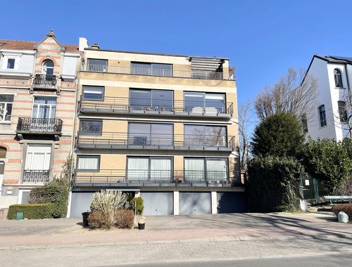                                         Appartement à louer à Woluwe-Saint-Pierre, € 2.850
