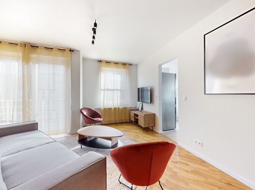 Infos et visites : maxime.l@weinvest.be | 02 315 77 22<br />
Situé dans un quartier calme et résidentiel de Jette, à proximité immédiate des commerces