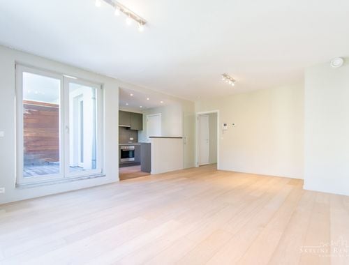                                        Appartement te huur in Elsene, € 1.525
