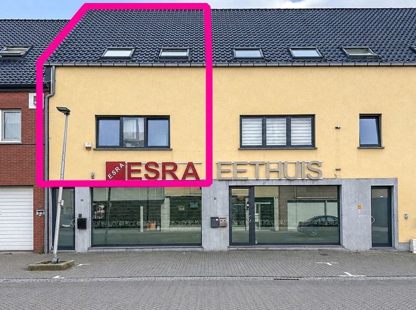 Dit ruime appartement beschikt over een bewoonbare oppervlakte van maar liefst 127 m². Dankzij de praktische indeling, de aangename lichtinval en de r