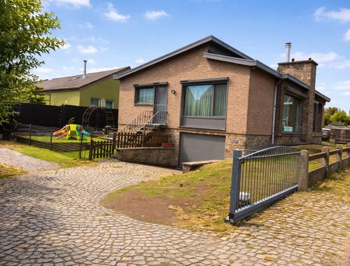                                         Villa à vendre à Berlare, € 450.900
