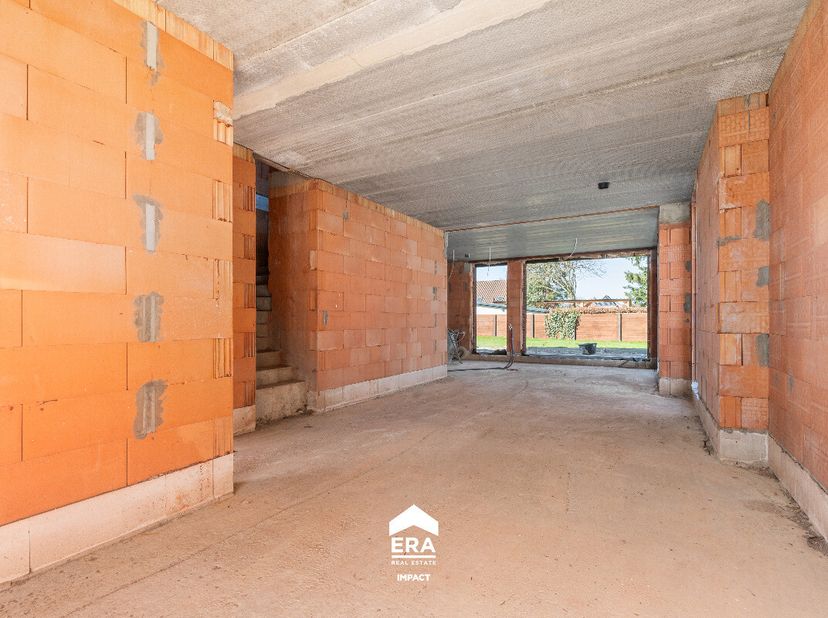[[ DIT PAND NEEMT DEEL AAN DE ERA OPEN HUIZEN DAG OP 13/6 VAN 13:00 TOT 14:00 ]] Deze energiezuinige nieuwbouwwoning ligt in het centrum van Peer, op
