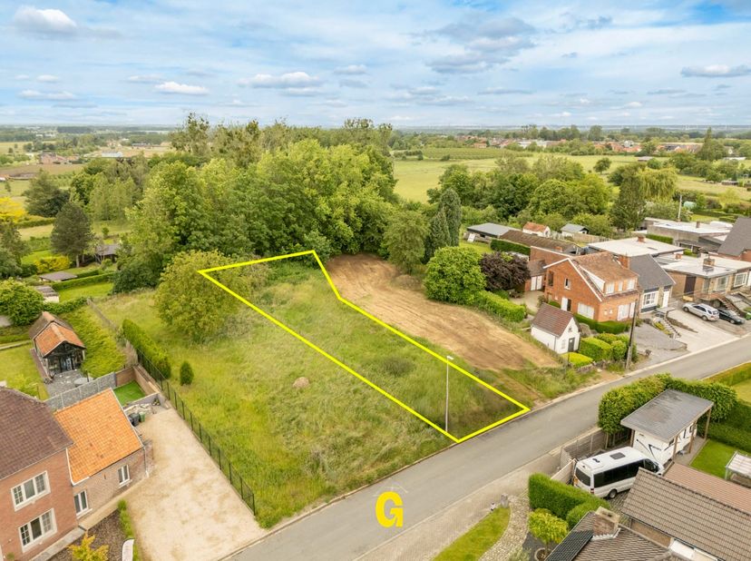 Terrain à vendre
                    à 3730 Hoeselt
