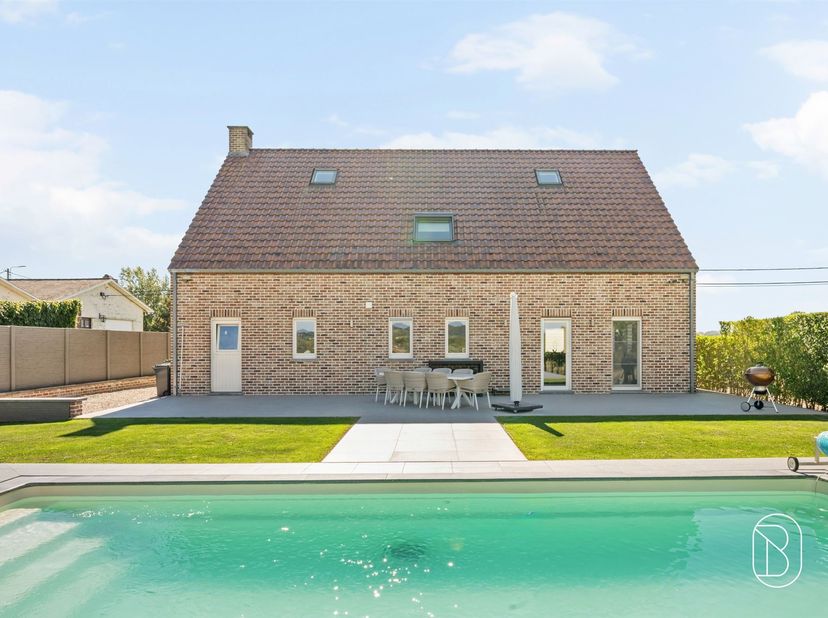 Maison à vendre à Rue du Garceau 4 boîte A,
                    7912 Saint-Sauveur