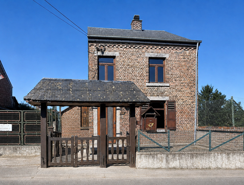                                         Woning te koop in Houyet, € 146.000
