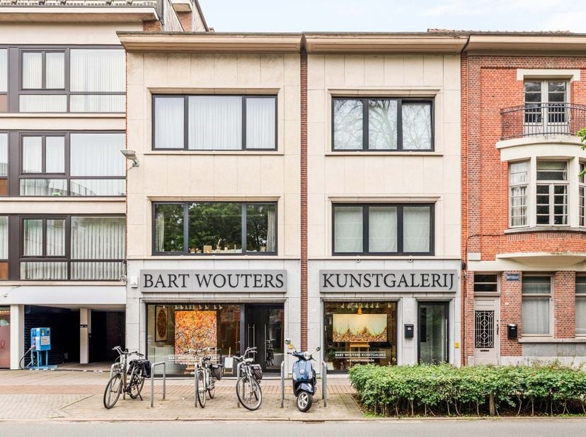Bien professionnel à louer à Bredabaan 157 - 159,
                    2930 Brasschaat