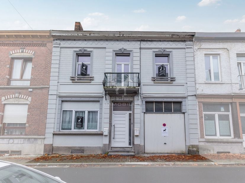 Referentie van het agentschap: V7170-478<br />
Virtuele rondleiding: https://immo360.immo-facile.com/vtour/fr/yemcxg<br />
Het Property Management Off