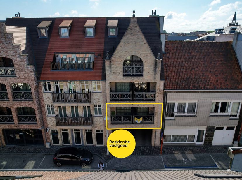 Prachtig instapklaar appartement (86m²) bj 2016 met 2 terrassen (30m²) te Nieuwpoort-Stad.<br />
Op zoek naar modern comfort op een toplocatie? Dit en