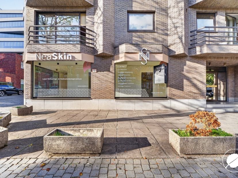 Bedrijfsvastgoed te koop in Capucienenstraat 16,
                    3500 Hasselt