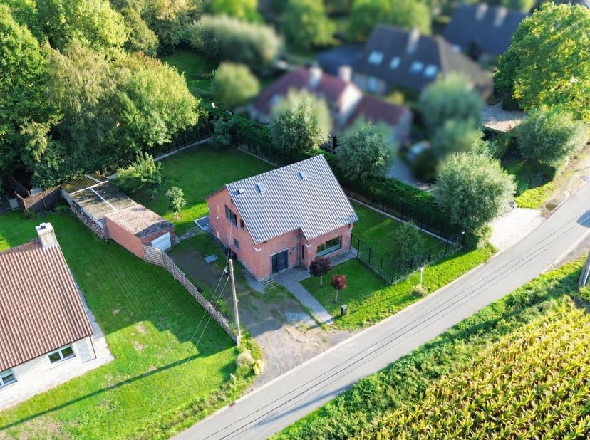 Huis te koop in Poorterijstraat 19,
                    8211 Aartrijke