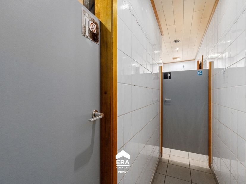 Bien professionnel à vendre
                    à 3990 Peer