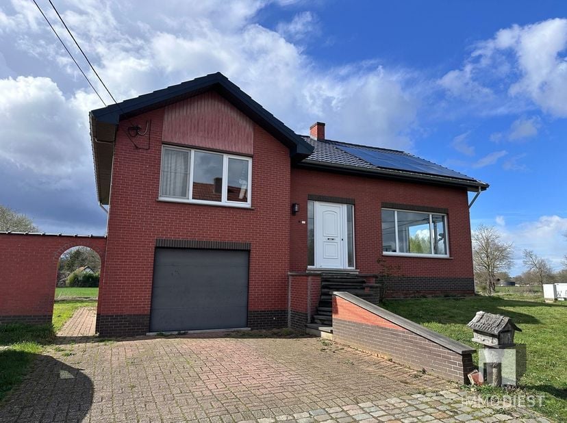 Huis te koop in Kerkstraat 172,
                    3290 Schaffen