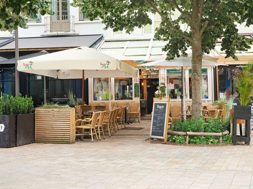 <br />
<br />
"The Green" biedt een unieke kans voor ondernemers met een passie voor de horeca. Met een gevestigde naam en een locatie die elke dag ho