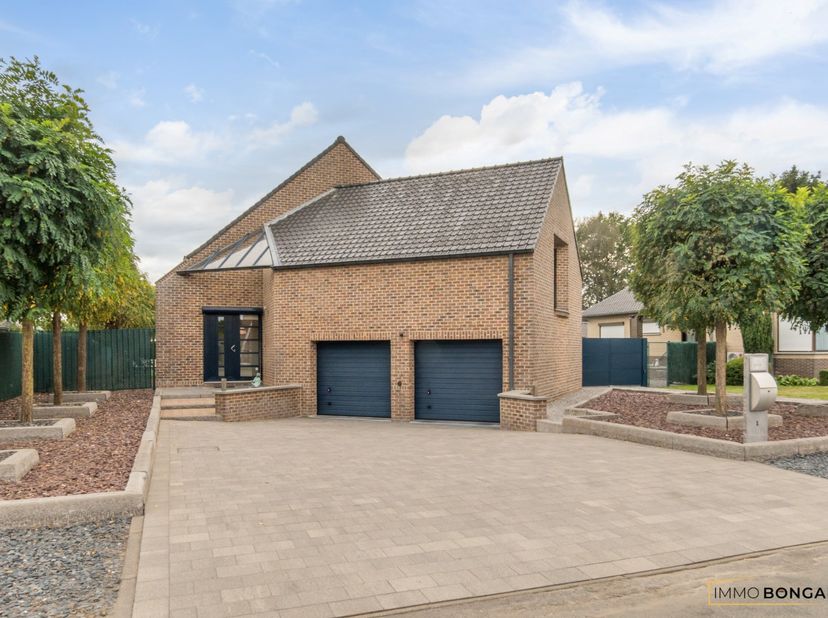 Huis te koop in Speeltuinstraat 1,
                    3660 Opglabbeek