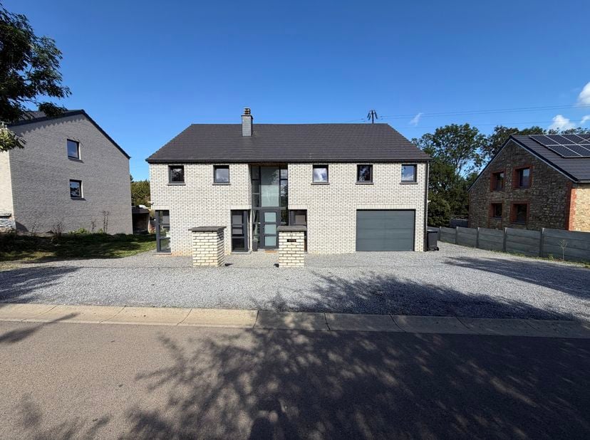 Huis te koop in Sur les Haies 33,
                    4920 Aywaille