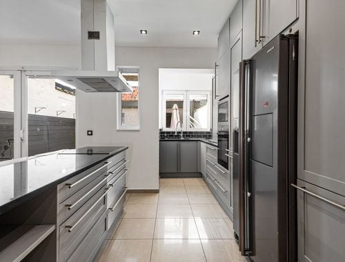                                         Eengezinswoning te koop in Deurne, € 375.000
