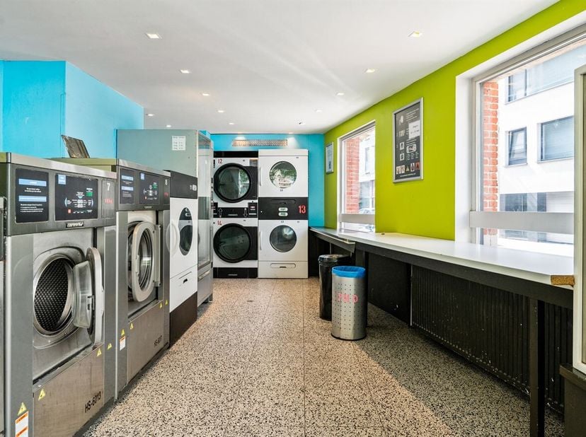Bien professionnel à vendre
                    à 2018 Antwerpen
