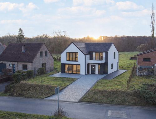                                         Grond te koop in Sart-Eustache, € 125.000
