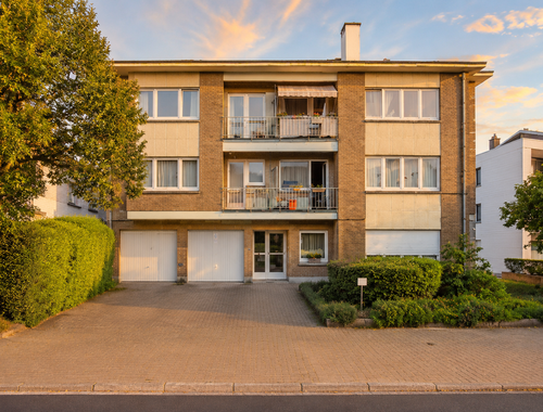                                         Appartement te koop in Jette, € 335.000
