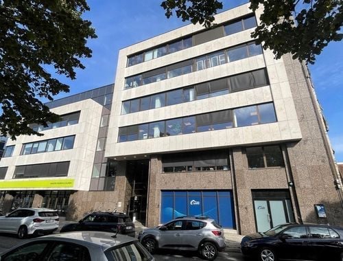                                         Kantoor te huur in Berchem, € 1.600
