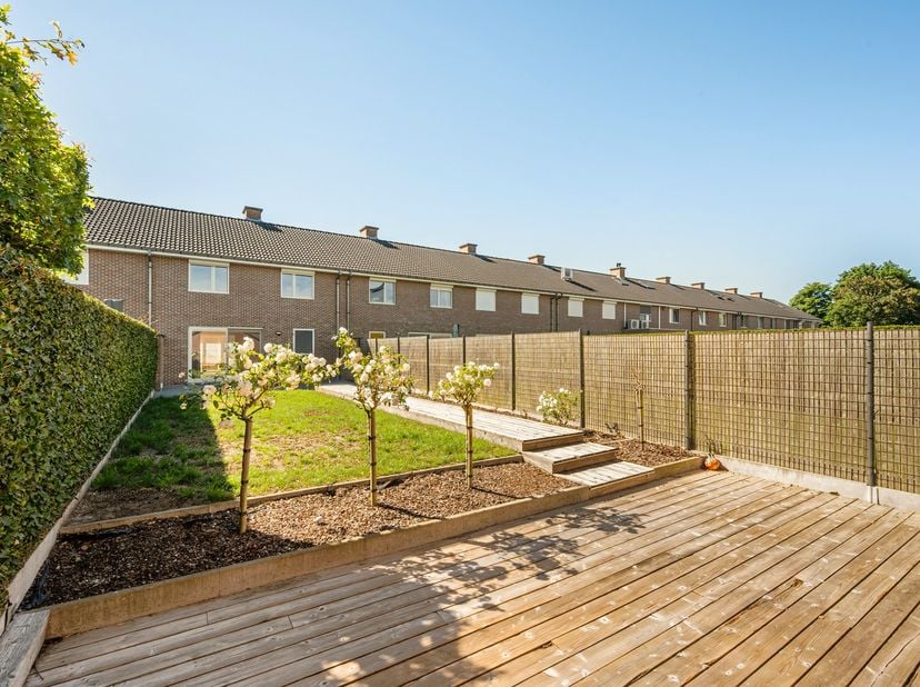 Welkom in de Ivo Vansteenkistestraat te Heule, een rustige en aangename woonstraat in de deelgemeente Heule (Kortrijk). U geniet hier van een charmant