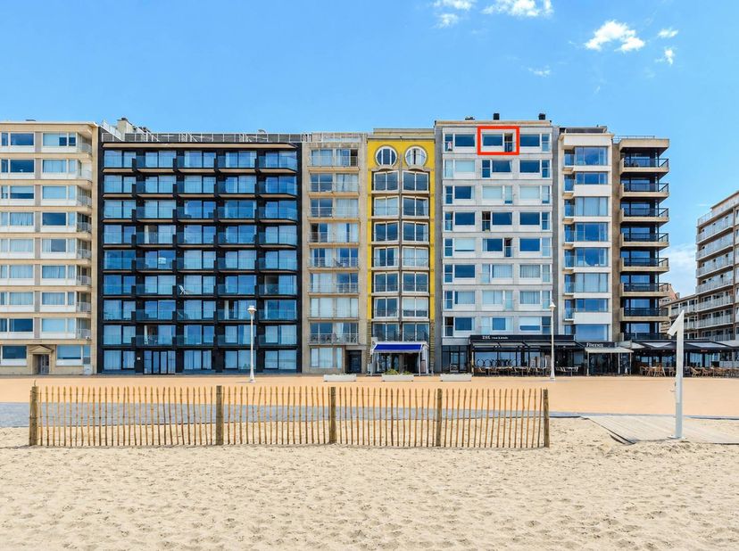 Appartement te koop in Zeedijk 22,
                    8620 Nieuwpoort