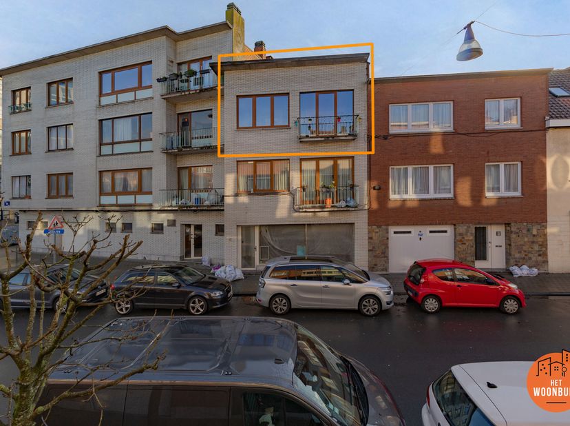 Cet appartement agréable et joliment aménagé est situé au deuxième (et dernier étage) de la Résidence Bella Vista.<br />
L’appartement se compose d’un