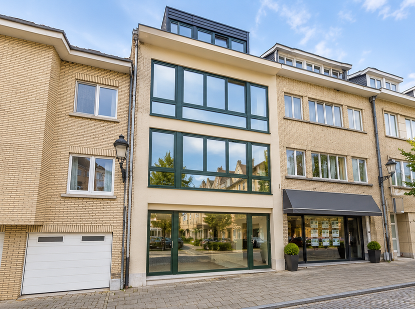 Appartement te huur in Avenue Roger Hainaut 4,
                    1160 Oudergem
