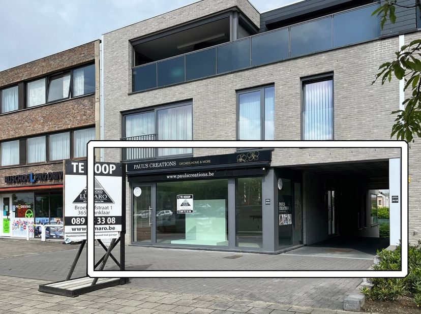 Vlakbij het centrum van Genk gelegen gelijkvloerse commerciële ruimte met grote ramen op voorgevel en ook op de achtergevel. Het pand is nieuw gebouwd